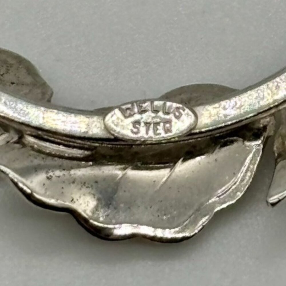 Vintage Wells Sterling Silver Wreath Brooch, Signed "Wells" and Marked Sterling - Picture 5 of 5